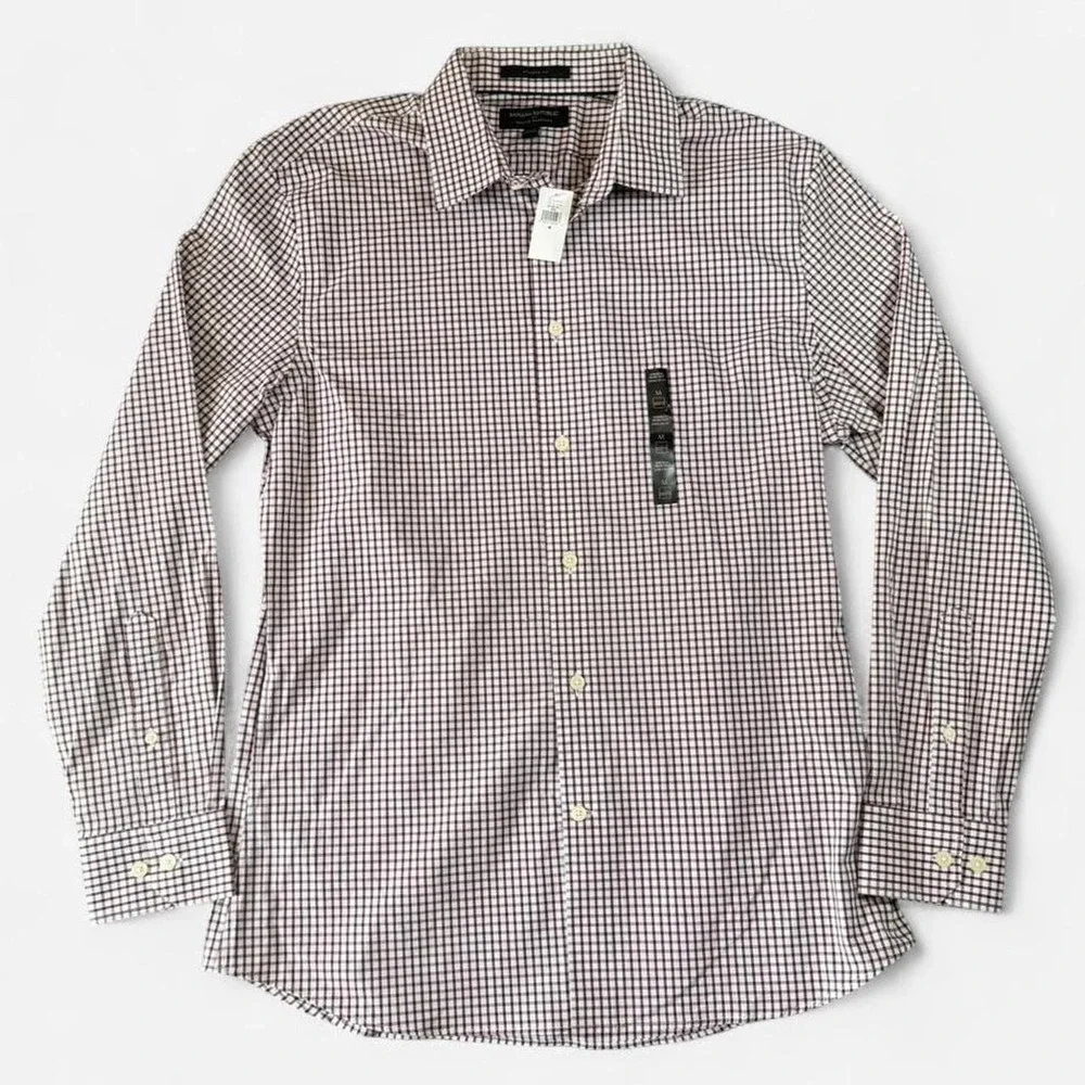 NWT Banana Republic White/Red Athletic Fit Wrinkle Resistant Button Up Size M